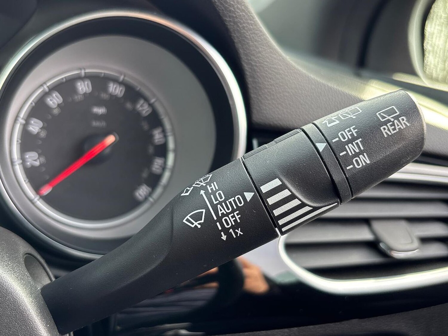 Used Vauxhall Astra 2017 for sale - 78196381: Photo 31