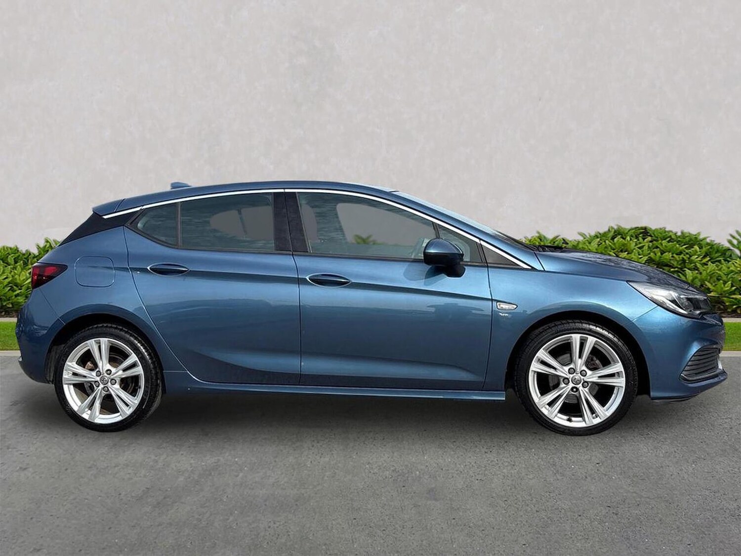 Used Vauxhall Astra 2017 for sale - 78196381: Photo 5