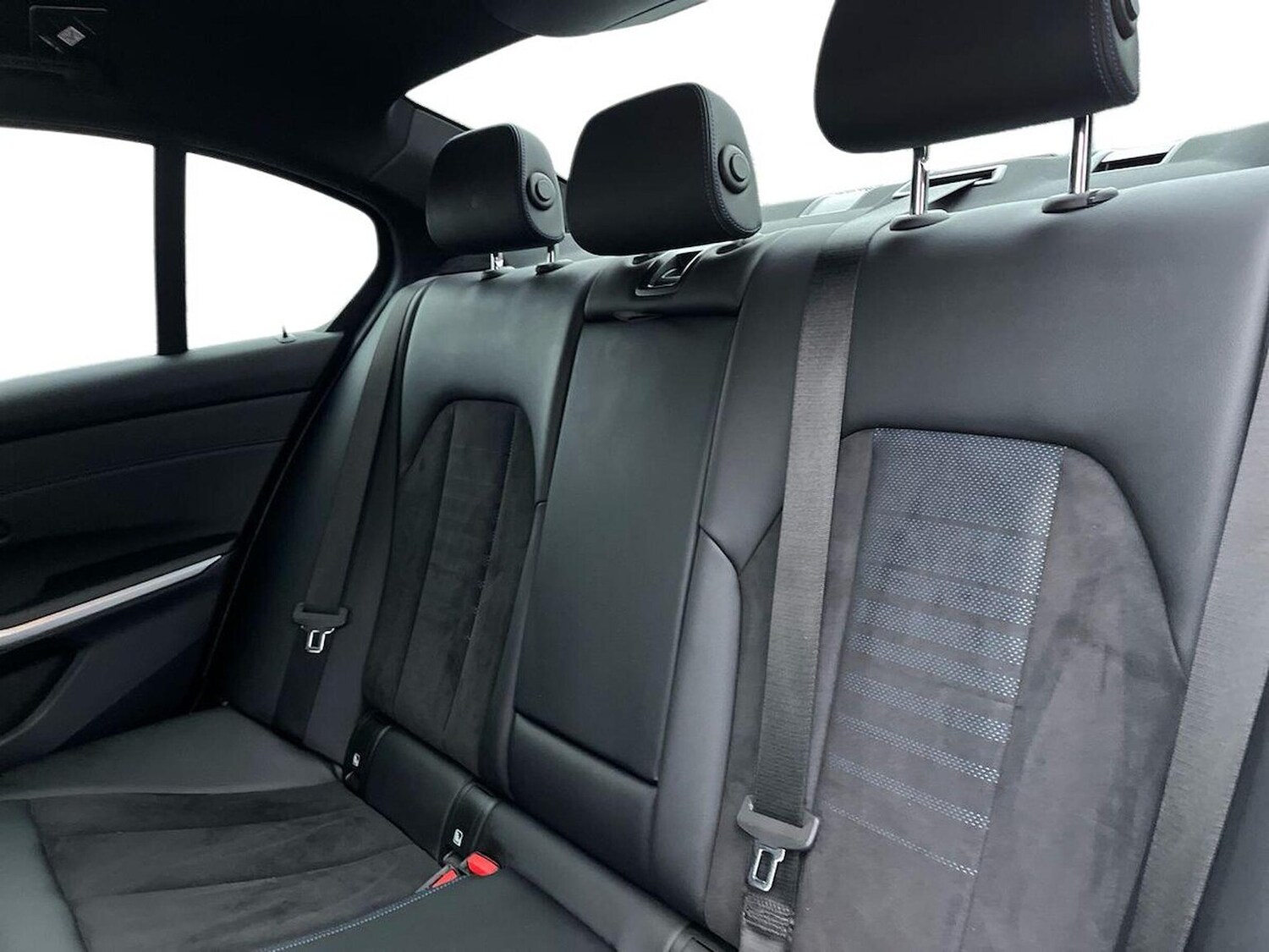 Used BMW 3 Series 2023 for sale - 77501750: Photo 16