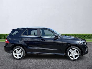 Used Mercedes-Benz M Class 2015 for sale - 79616550: Photo