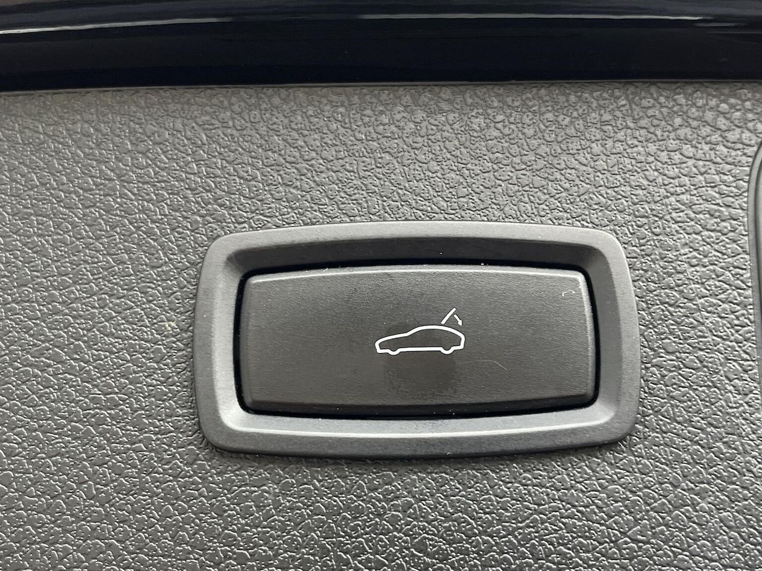 Used Porsche Macan 2021 for sale - 76358016: Photo 42