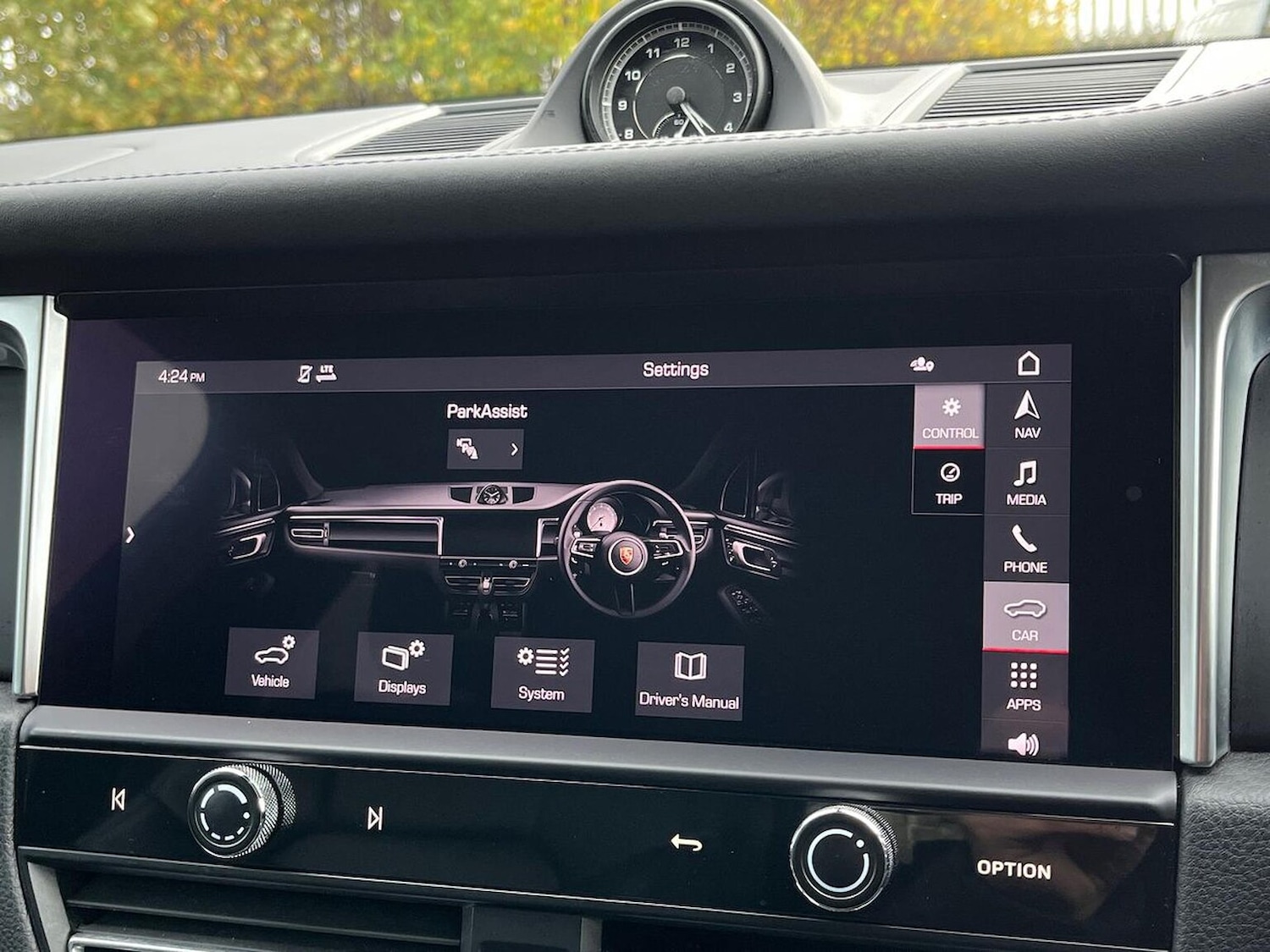 Used Porsche Macan 2021 for sale - 76358016: Photo 44