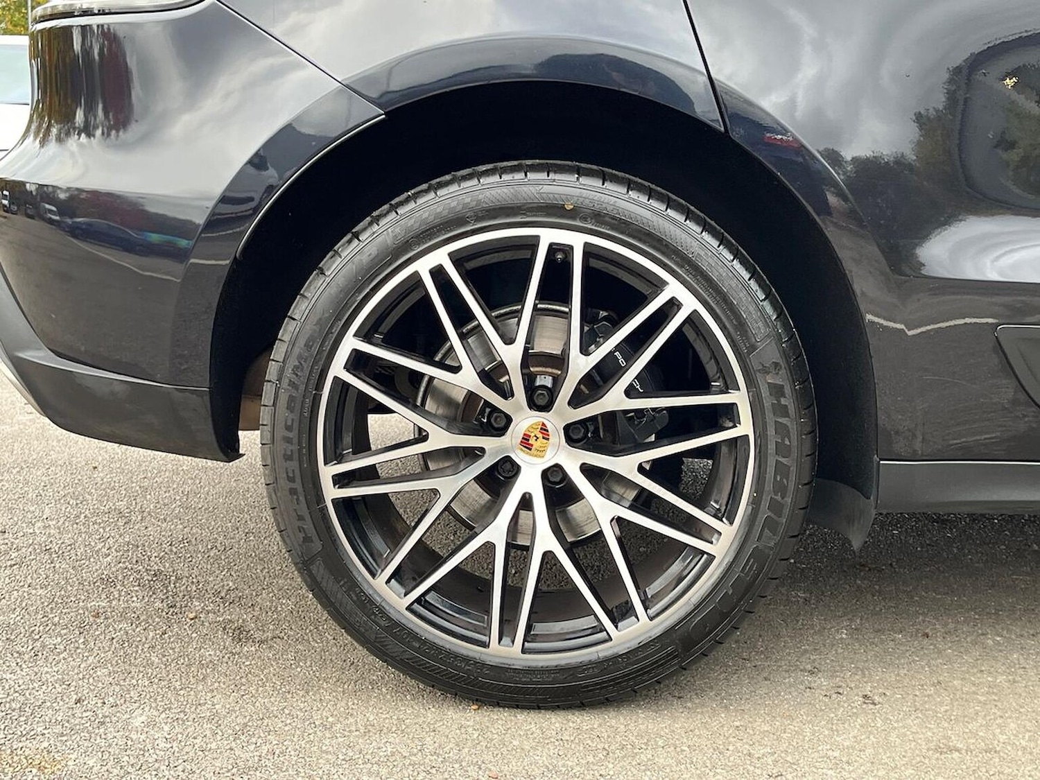 Used Porsche Macan 2021 for sale - 76358016: Photo 6