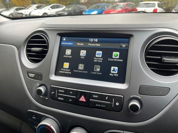 Used Hyundai i10 2019 for sale - 76293086: Photo 24