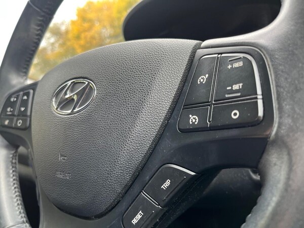 Used Hyundai i10 2019 for sale - 76293086: Photo 26