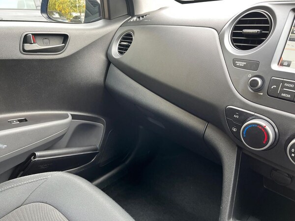 Used Hyundai i10 2019 for sale - 76293086: Photo 30