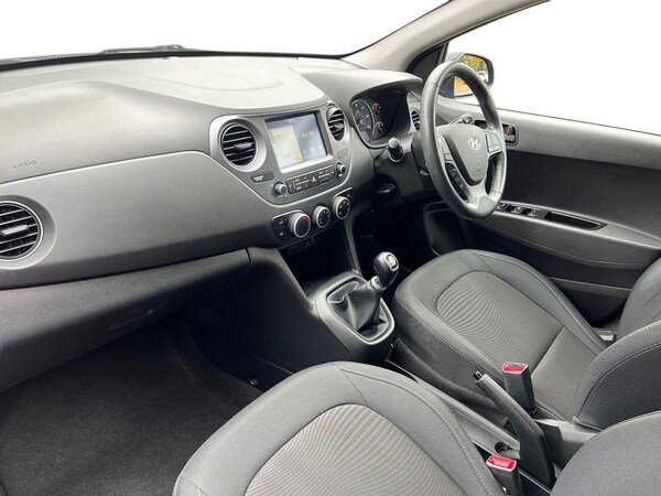 Used Hyundai i10 2019 for sale - 76293086: Photo 7