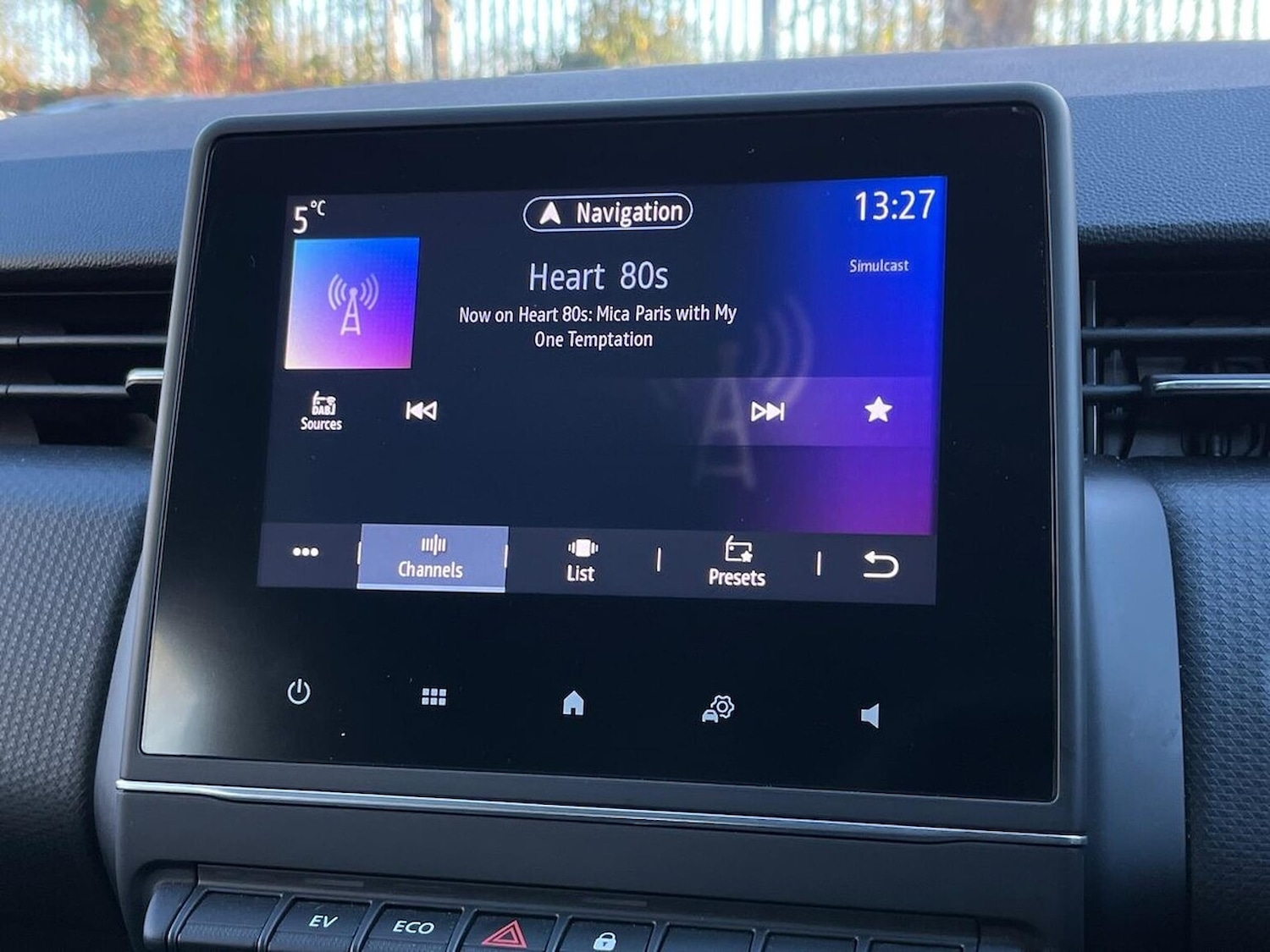 Used Renault Clio 2023 for sale - 76699478: Photo 11