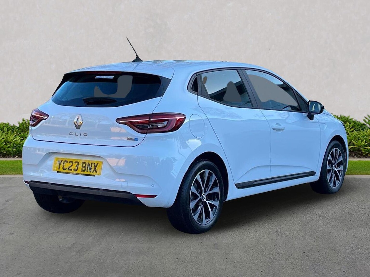 Used Renault Clio 2023 for sale - 76699478: Photo 18