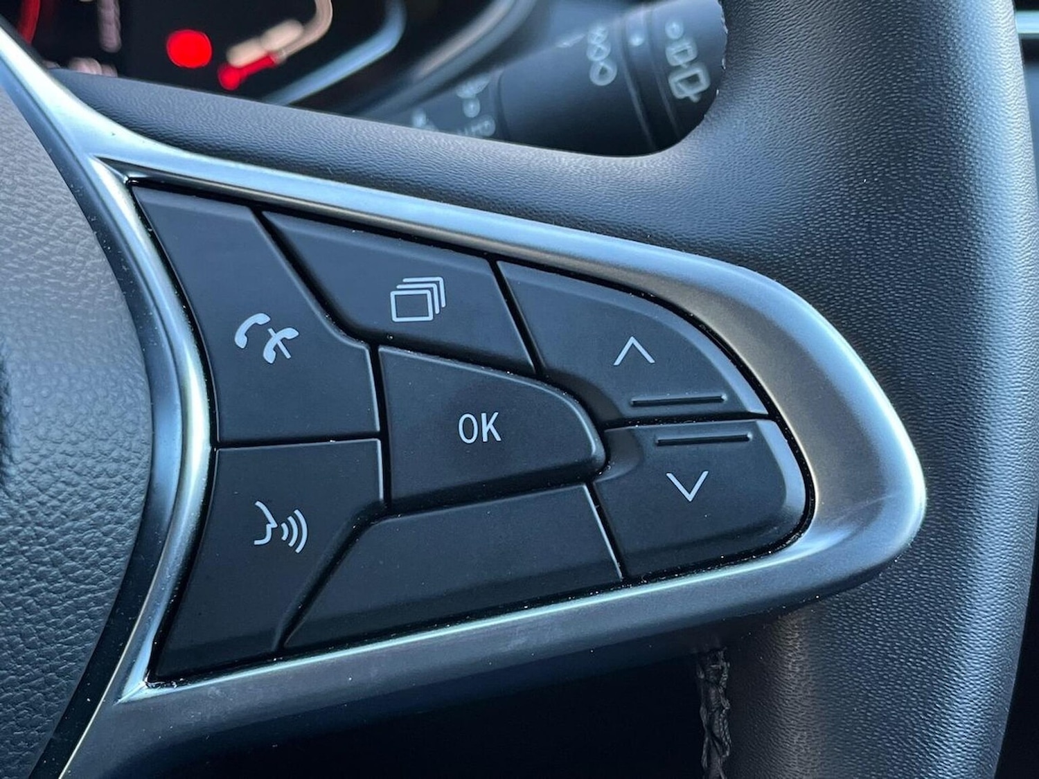 Used Renault Clio 2023 for sale - 76699478: Photo 27