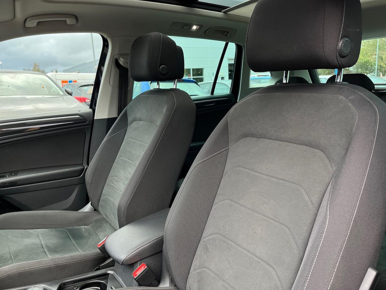 Used Volkswagen Tiguan 2021 for sale - 76430833: Photo 32