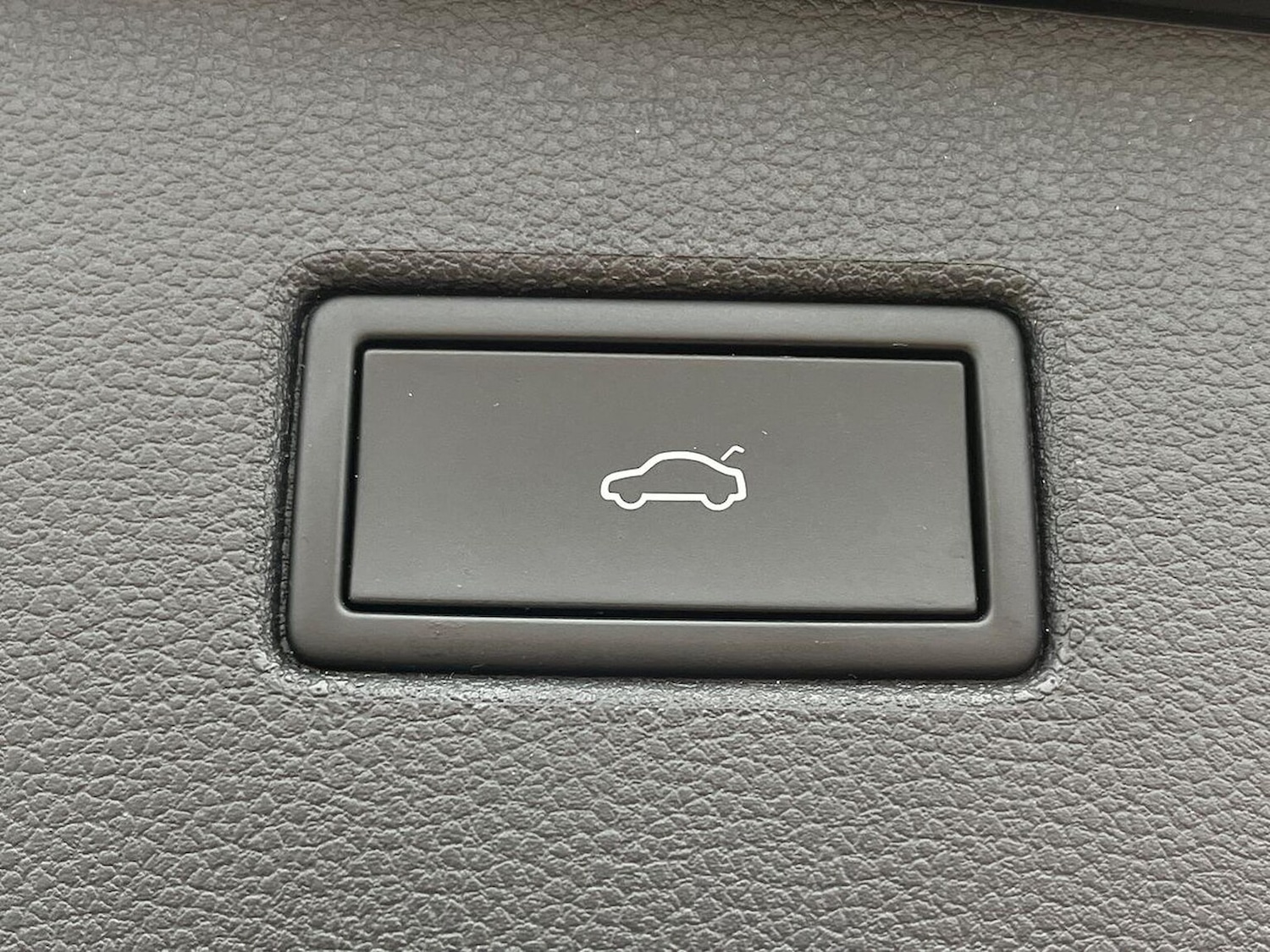 Used Volkswagen Tiguan 2021 for sale - 76430833: Photo 42