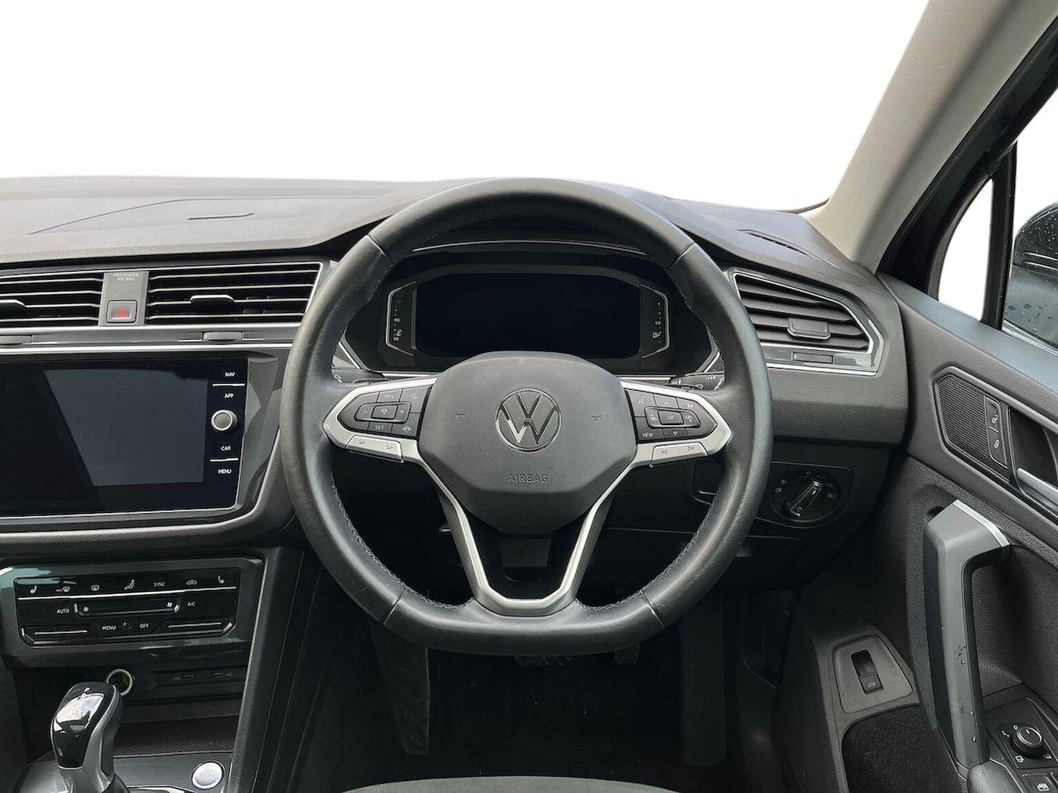 Used Volkswagen Tiguan 2021 for sale - 76430833: Photo 9