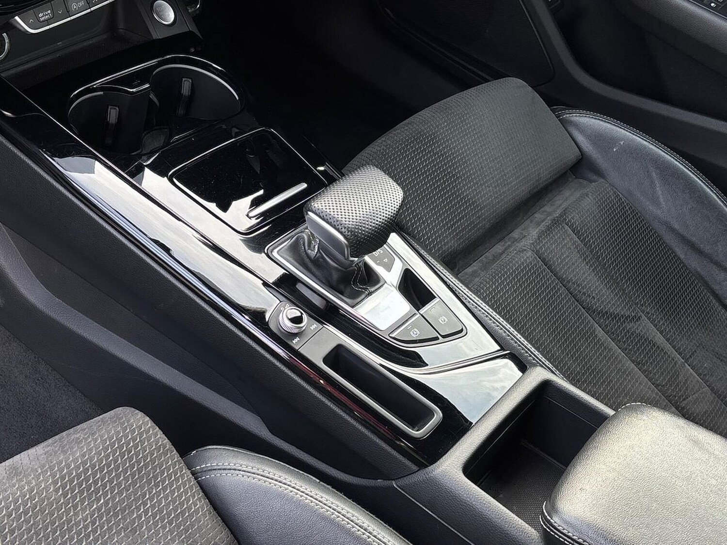 Used Audi A4 2020 for sale - 77845340: Photo 13