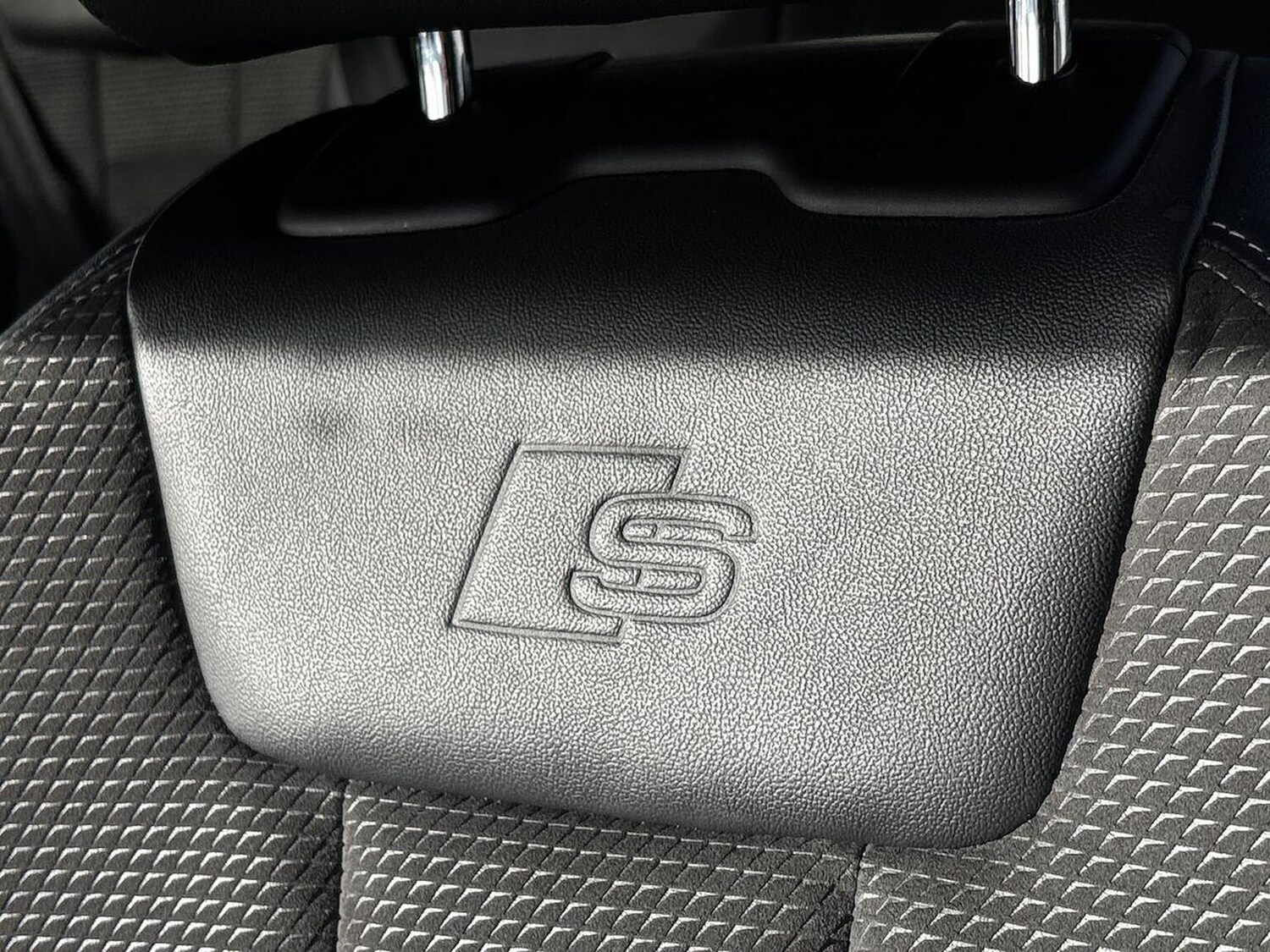 Used Audi A4 2020 for sale - 77845340: Photo 44