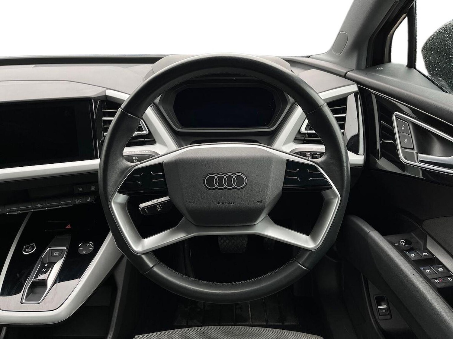 Used Audi Q4 e-tron 2022 for sale - 76947036: Photo 10