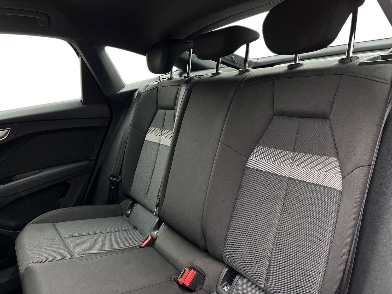 Used Audi Q4 e-tron 2022 for sale - 76947036: Photo 17