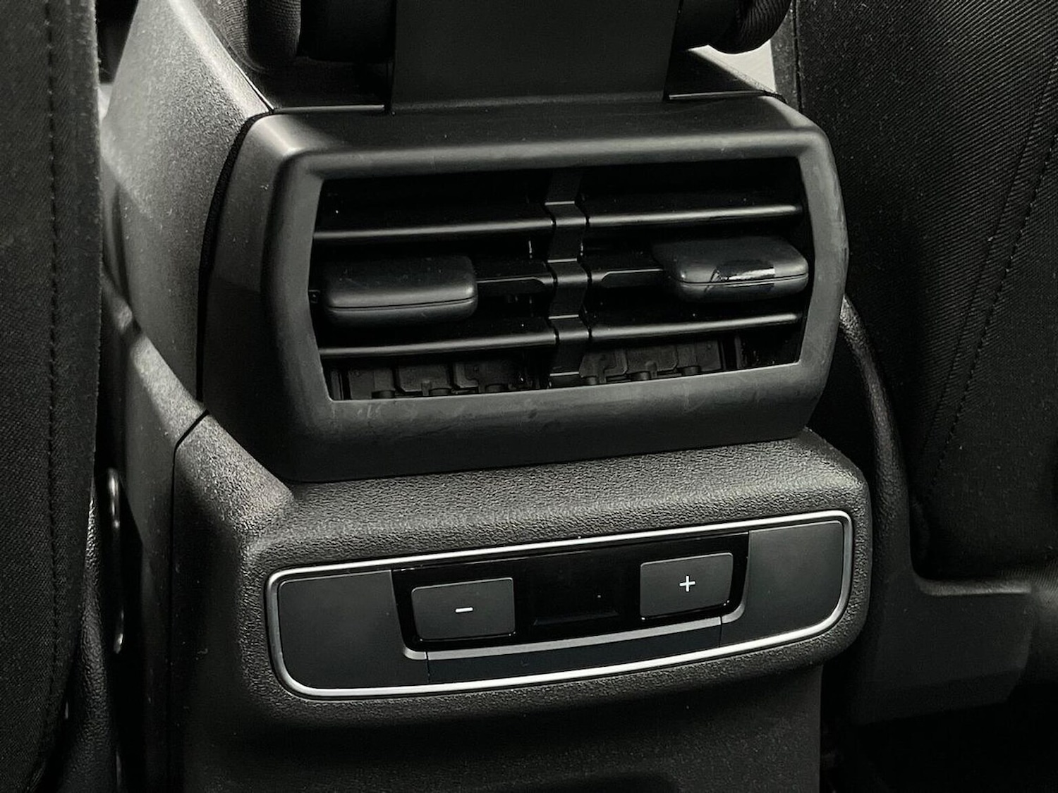 Used Audi Q4 e-tron 2022 for sale - 76947036: Photo 44