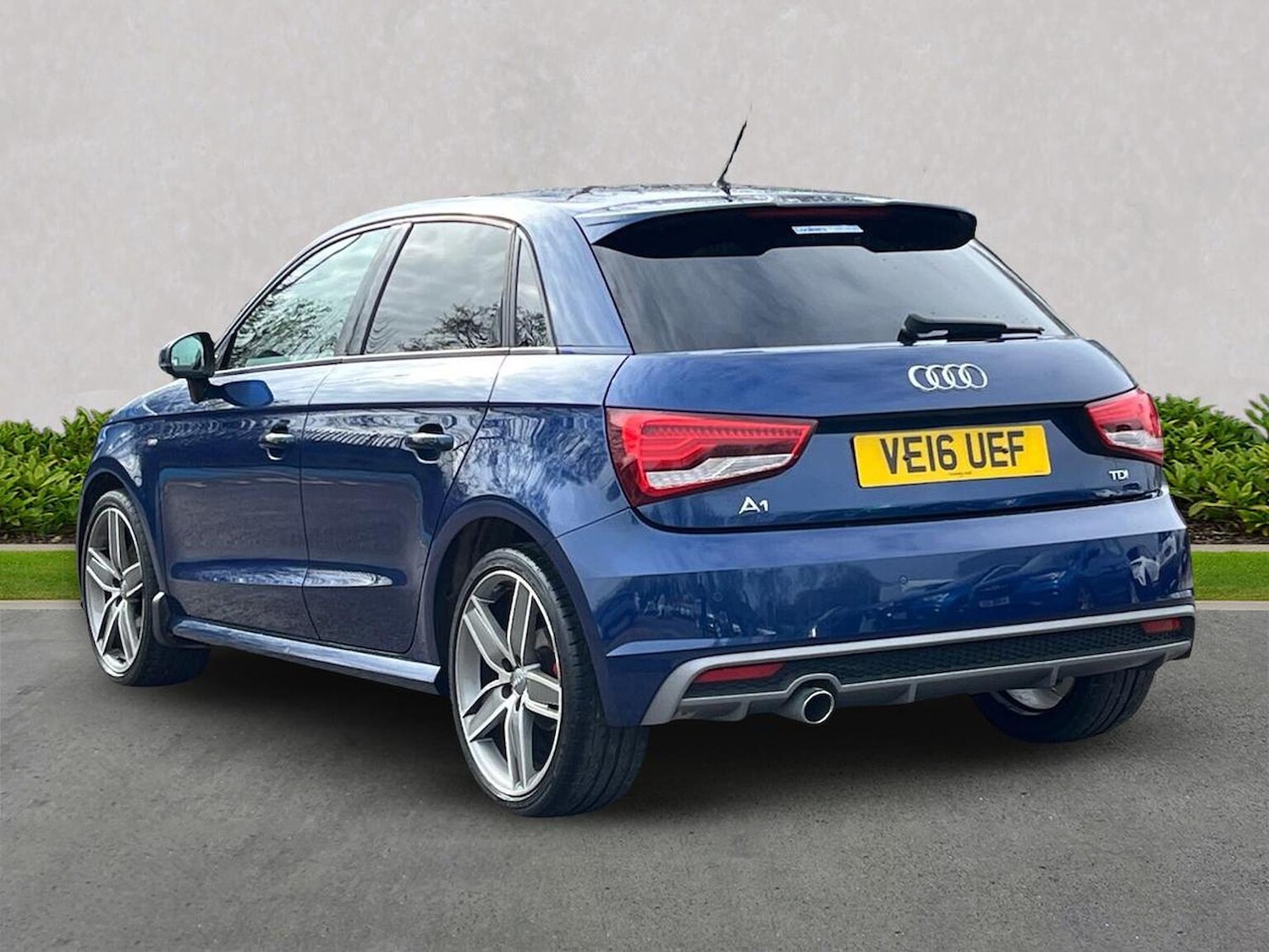 Used Audi A1 2016 for sale - 78196490: Photo 2
