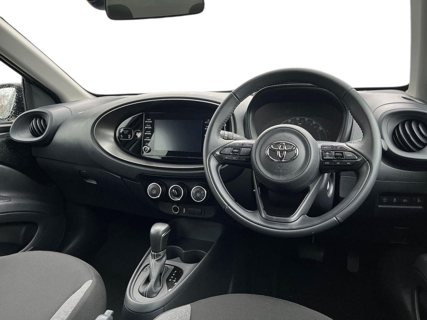 Used Toyota Aygo X 2022 for sale - 77676307: Photo 15