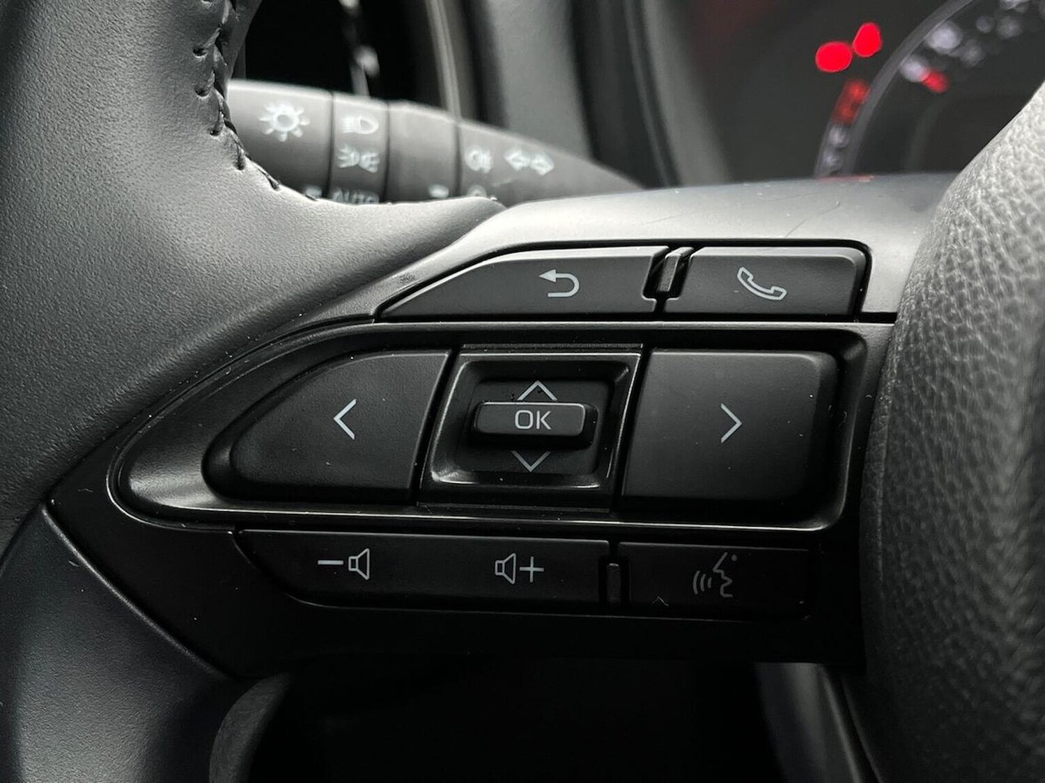 Used Toyota Aygo X 2022 for sale - 77676307: Photo 26