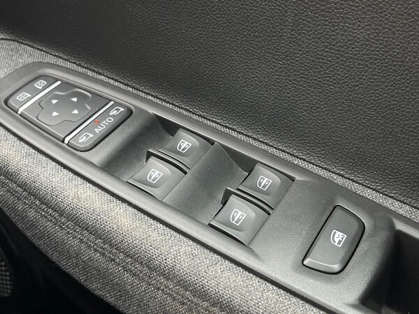 Used Renault Zoe 2021 for sale - 76107149: Photo 21