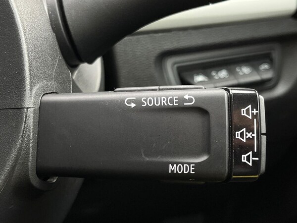 Used Renault Zoe 2021 for sale - 76107149: Photo 30