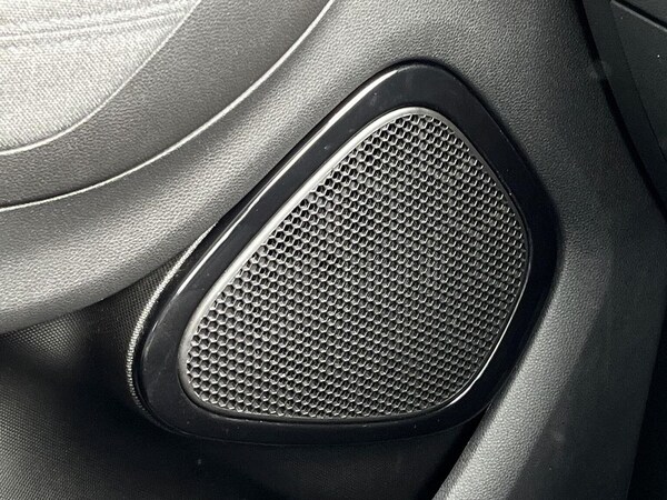 Used Renault Zoe 2021 for sale - 76107149: Photo 31