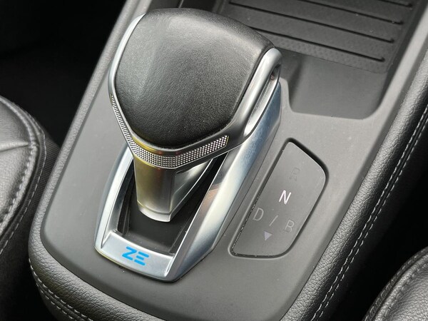 Used Renault Zoe 2021 for sale - 76107149: Photo 42