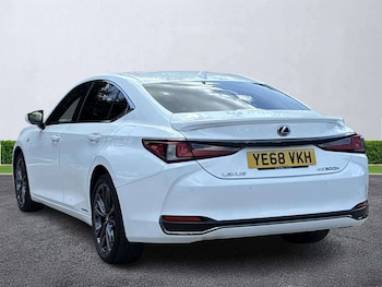 Used Lexus ES 2019 for sale - 79115010: Photo