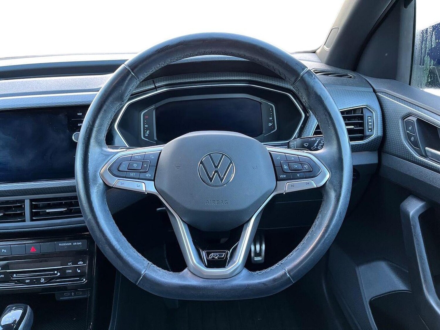 Used Volkswagen T-Cross 2022 for sale - 77488536: Photo 9