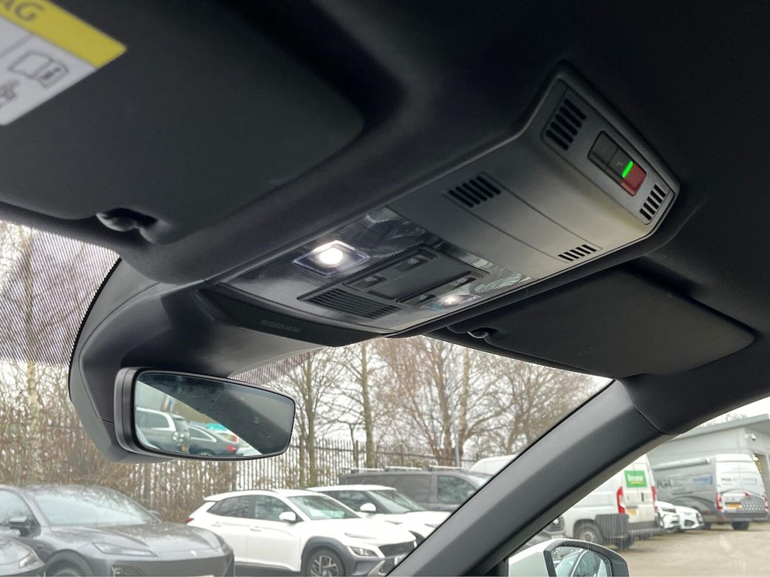 Used Volkswagen T-Roc 2021 for sale - 77676321: Photo 14