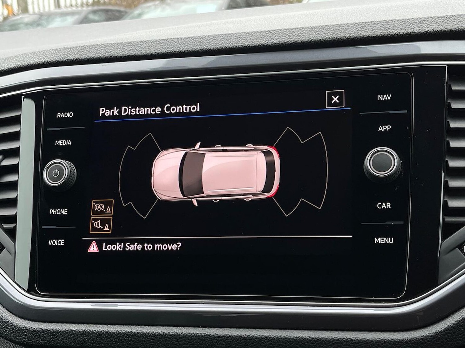 Used Volkswagen T-Roc 2021 for sale - 77676321: Photo 23