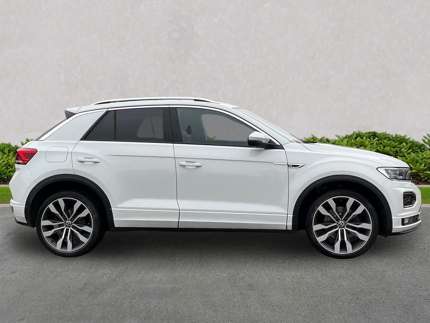 Used Volkswagen T-Roc 2021 for sale - 77676321: Photo 3