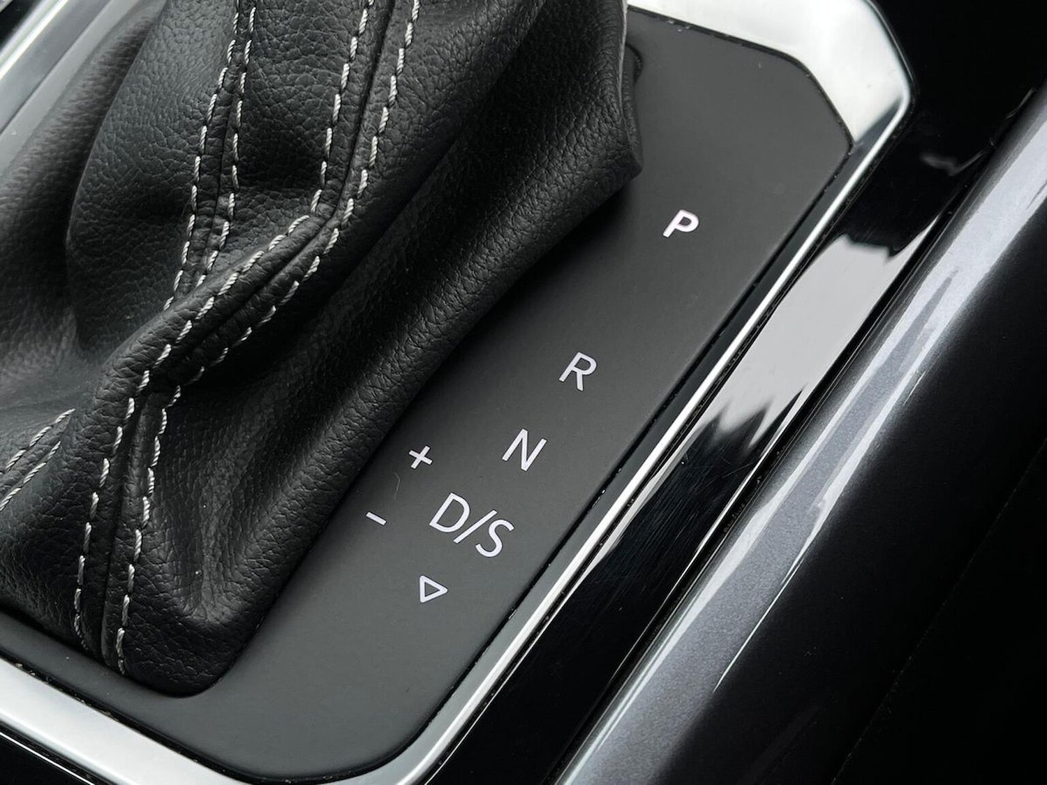 Used Volkswagen T-Roc 2021 for sale - 77676321: Photo 30