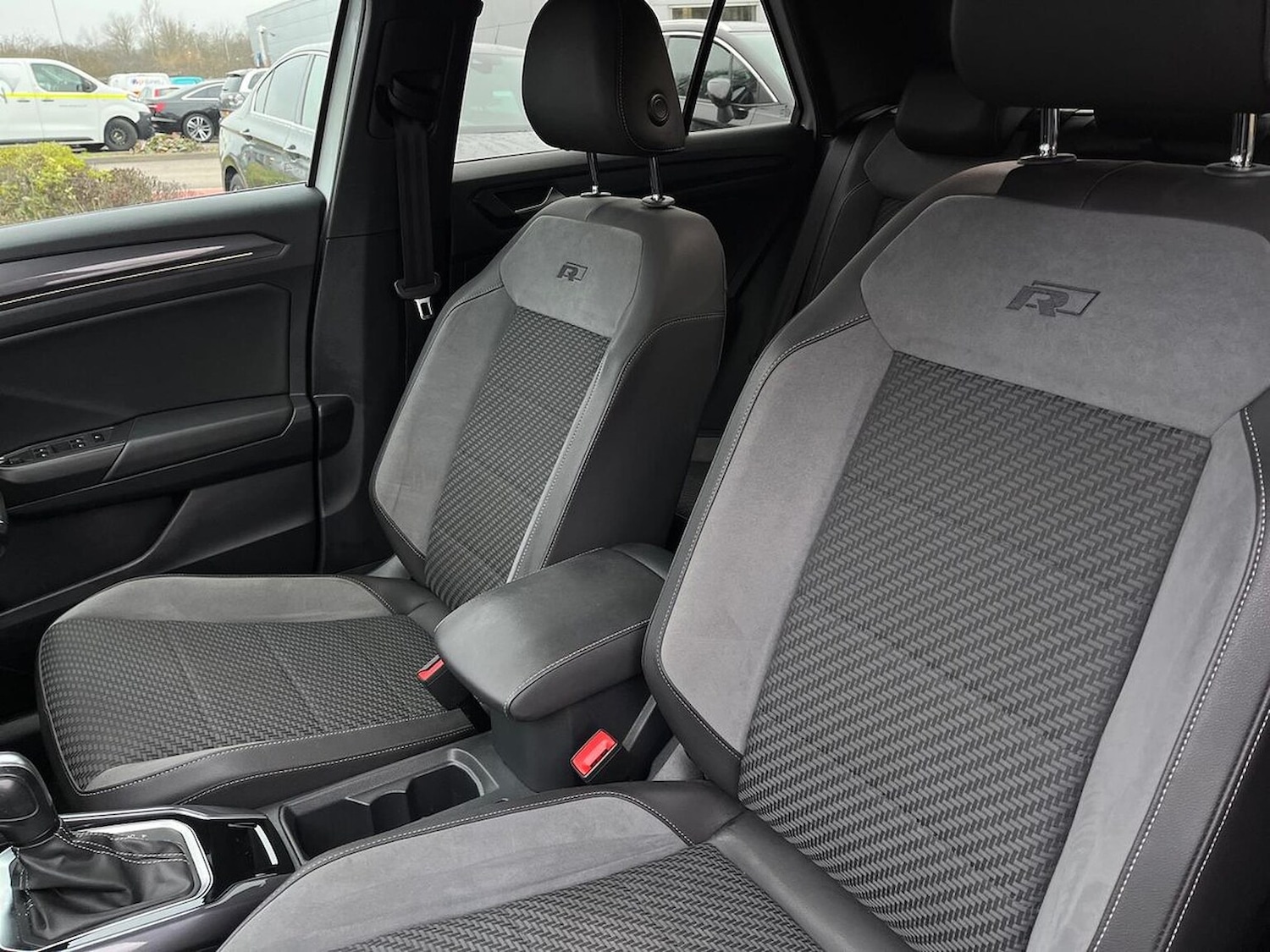 Used Volkswagen T-Roc 2021 for sale - 77676321: Photo 32