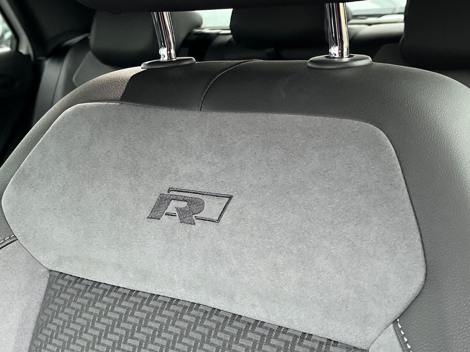 Used Volkswagen T-Roc 2021 for sale - 77676321: Photo 43