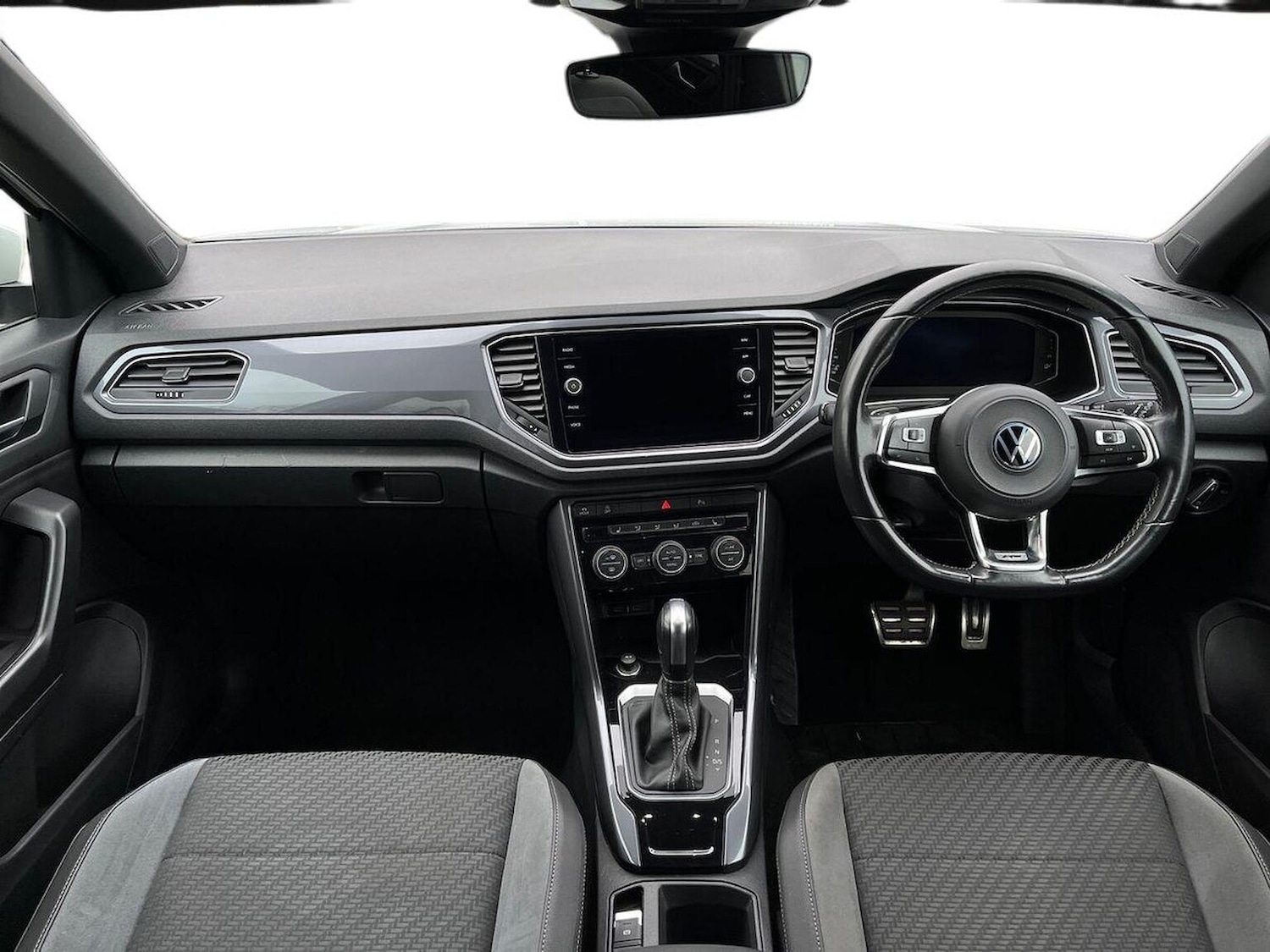 Used Volkswagen T-Roc 2021 for sale - 77676321: Photo 8