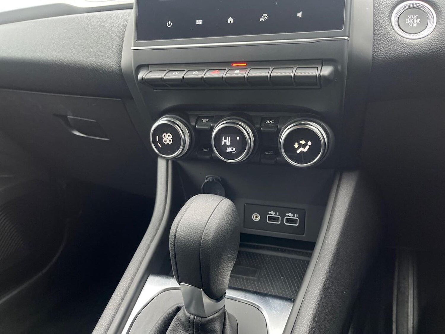 Used Renault Captur 2023 for sale - 76268341: Photo 12