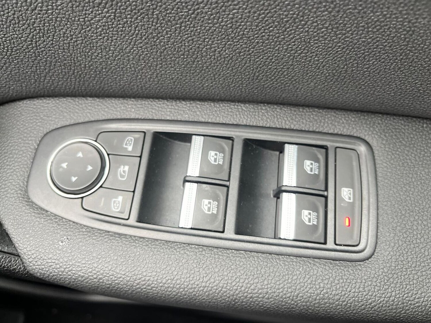 Used Renault Captur 2023 for sale - 76268341: Photo 21