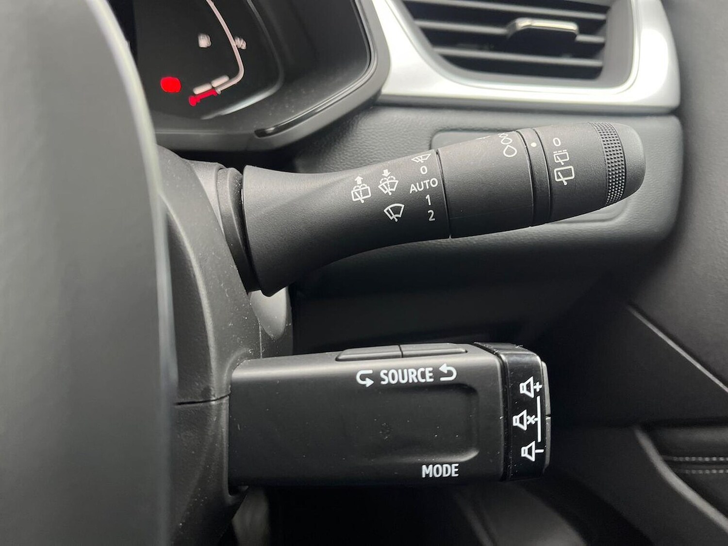 Used Renault Captur 2023 for sale - 76268341: Photo 28