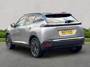 Used Peugeot 2008 2022 for sale - 76687336: Photo