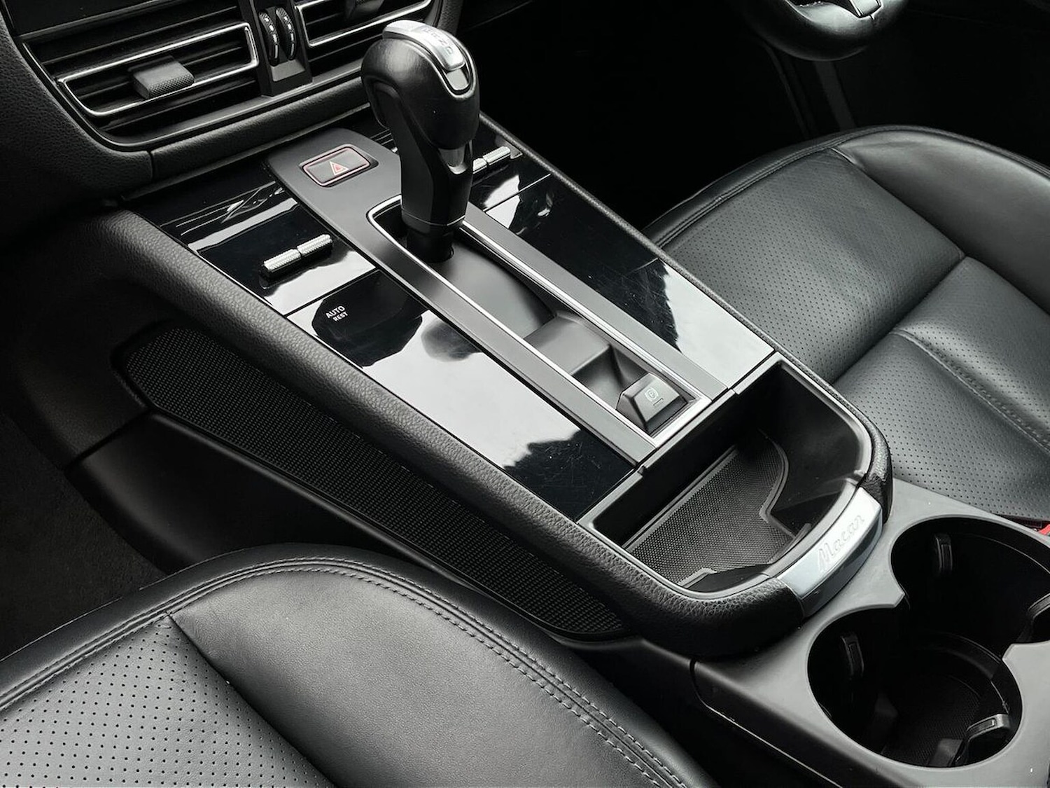 Used Porsche Macan 2021 for sale - 76832016: Photo 13