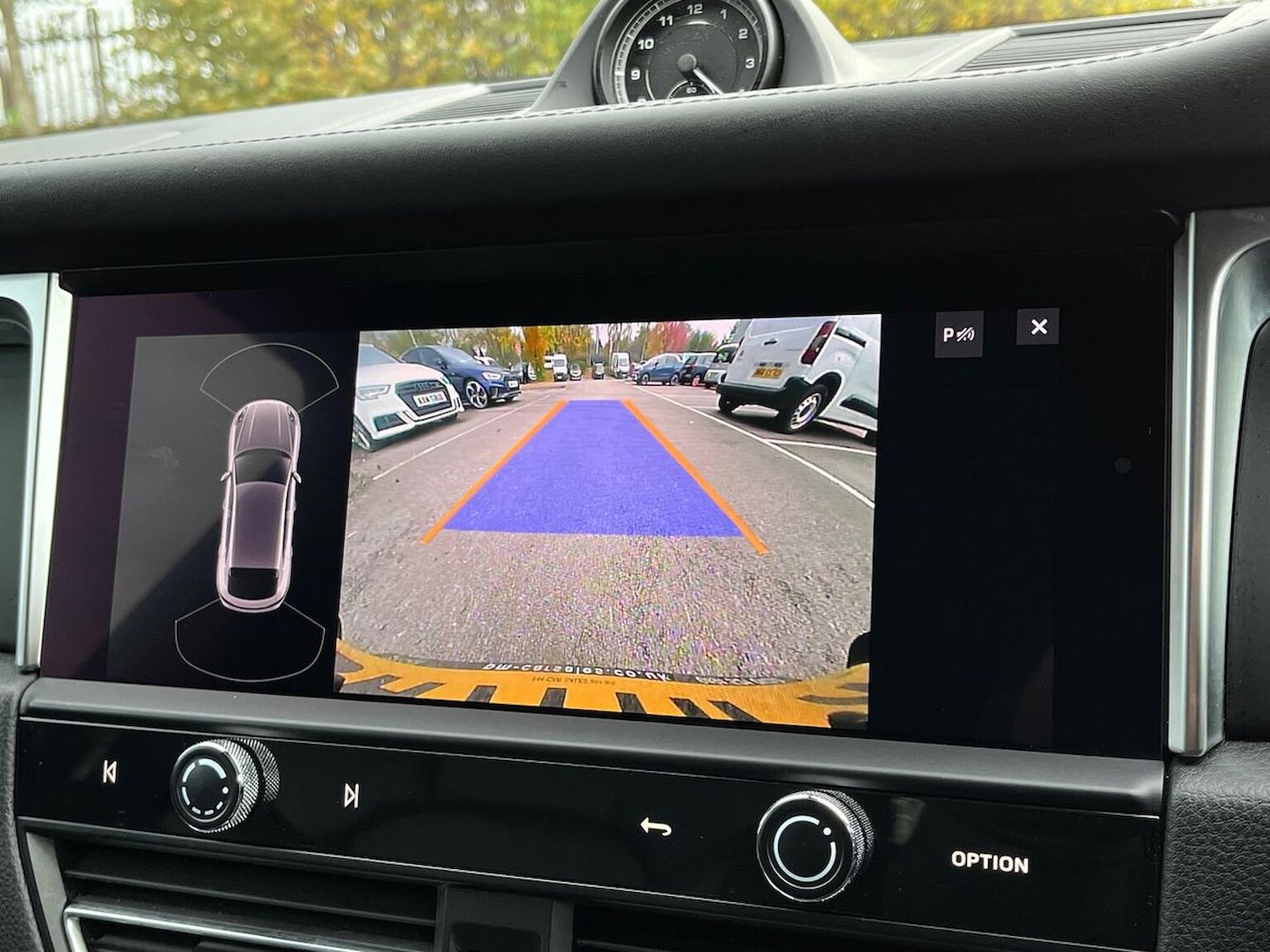 Used Porsche Macan 2021 for sale - 76832016: Photo 23