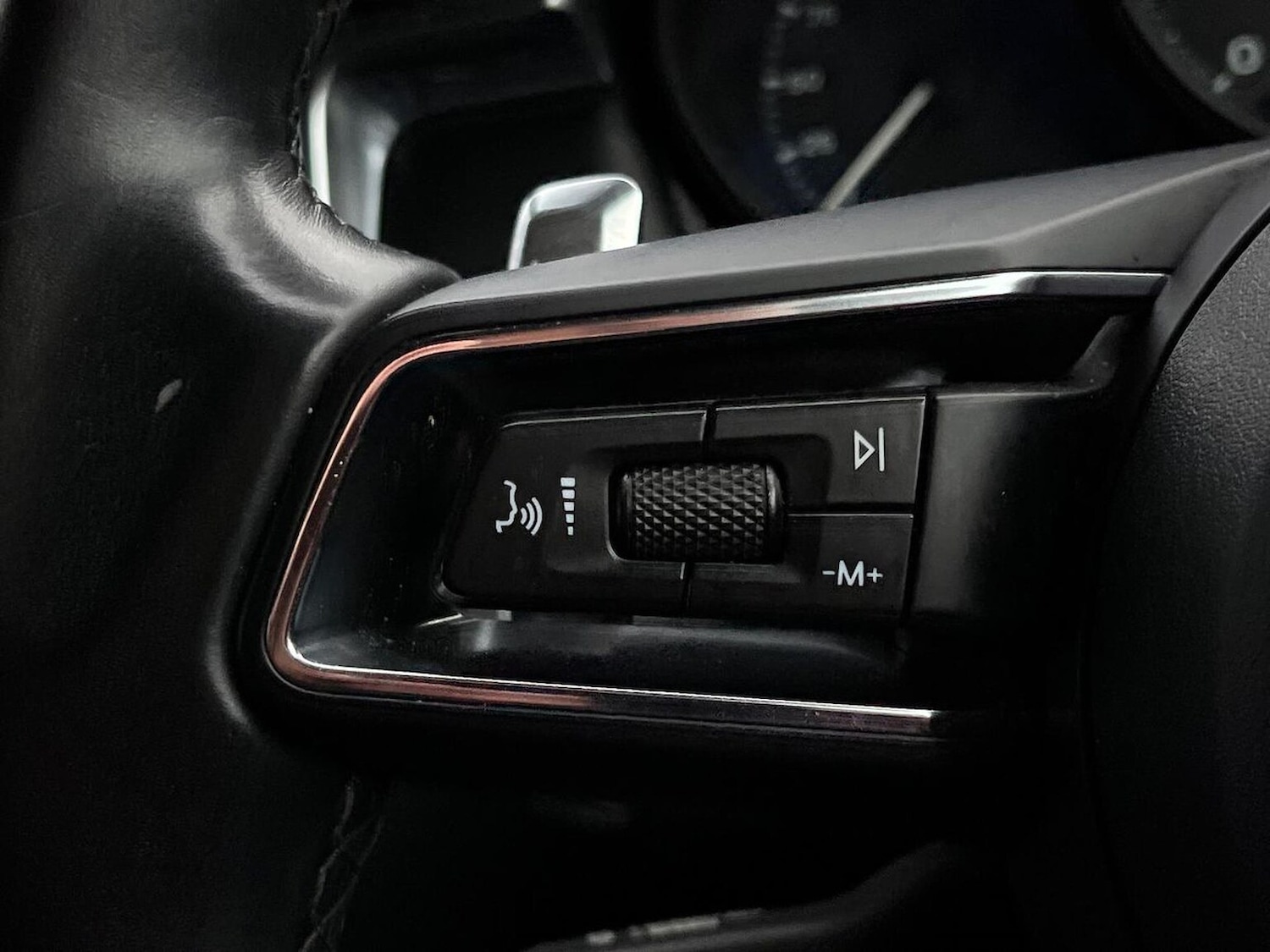 Used Porsche Macan 2021 for sale - 76832016: Photo 26