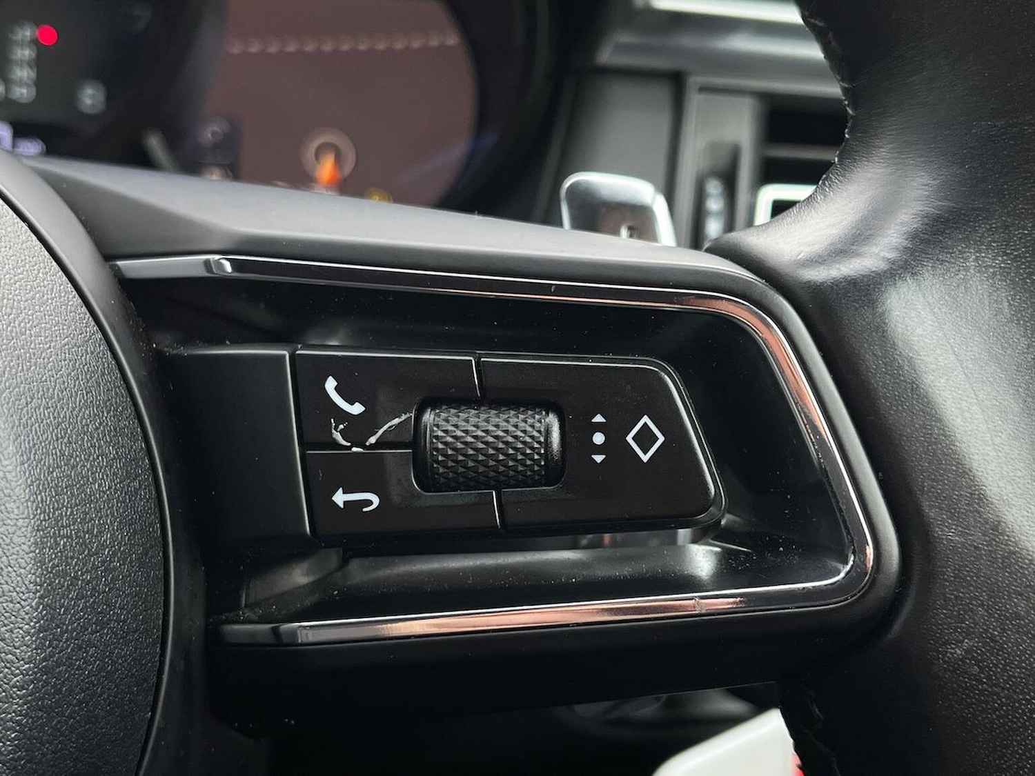 Used Porsche Macan 2021 for sale - 76832016: Photo 27