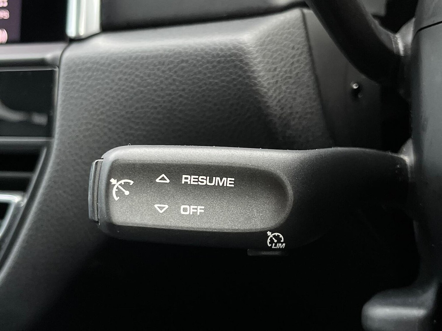 Used Porsche Macan 2021 for sale - 76832016: Photo 46