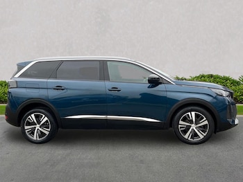 Used Peugeot 5008 2022 for sale - 77715402: Photo