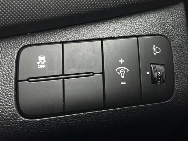 Used Hyundai i10 2019 for sale - 76211971: Photo 22