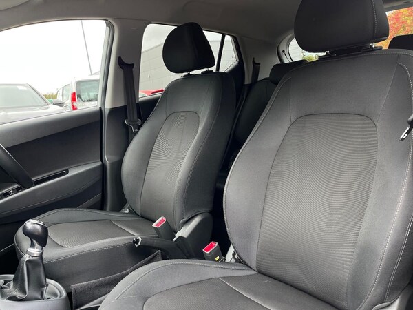 Used Hyundai i10 2019 for sale - 76211971: Photo 32